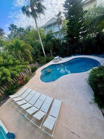 217 W Oleander Dr., South Padre Island, TX 78597