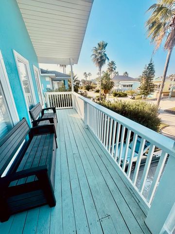 217 W Oleander Dr., South Padre Island, TX 78597