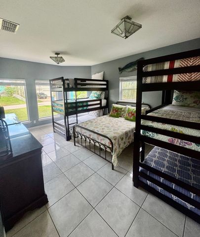 217 W Oleander Dr., South Padre Island, TX 78597