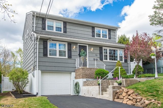 22 Elmwood Rd, Verona Twp., NJ 07044