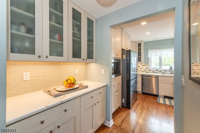 22 Elmwood Rd, Verona Twp., NJ 07044