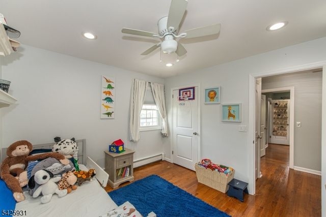 22 Elmwood Rd, Verona Twp., NJ 07044