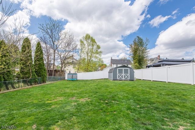 22 Elmwood Rd, Verona Twp., NJ 07044