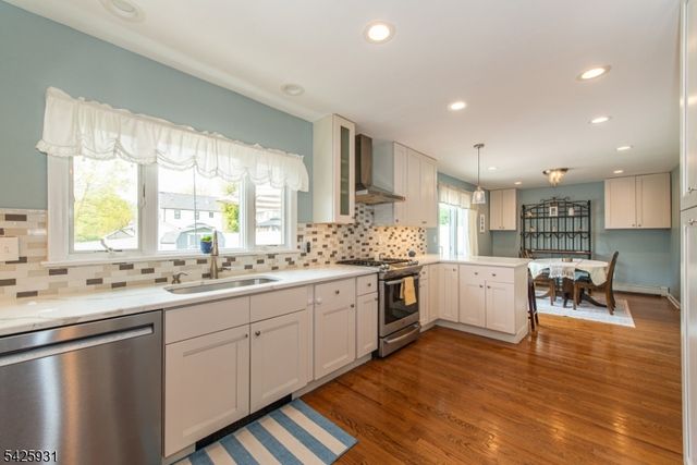 22 Elmwood Rd, Verona Twp., NJ 07044