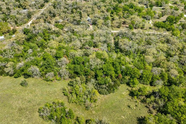 1156 Deerwood DR, Elgin, TX 78621