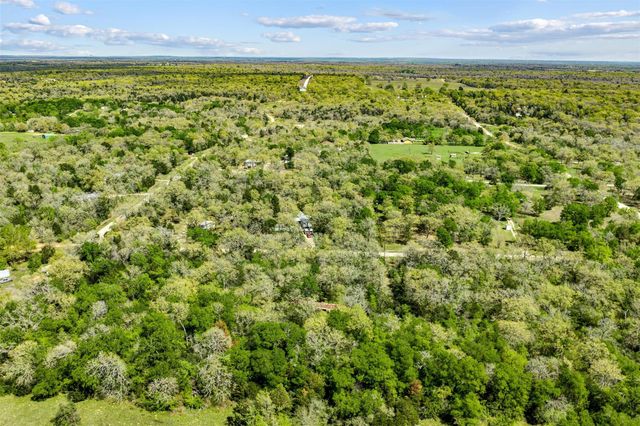 1156 Deerwood DR, Elgin, TX 78621