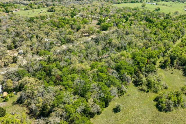 1156 Deerwood DR, Elgin, TX 78621