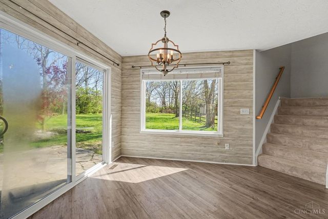 6492 Abingdon Hall, Hamilton Twp, OH 45152
