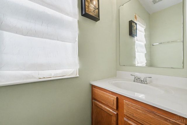 6492 Abingdon Hall, Hamilton Twp, OH 45152