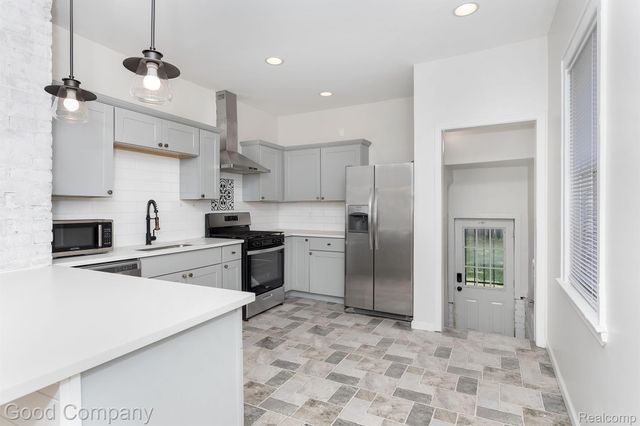 2514 Lothrop Street, Detroit, MI 48206