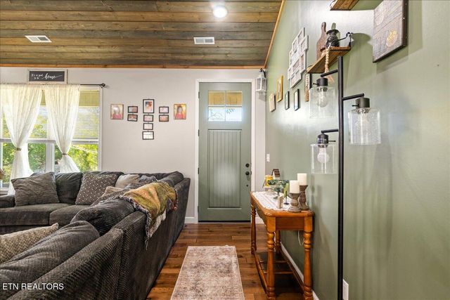 151 Angel Lane, Lafollette, TN 37766