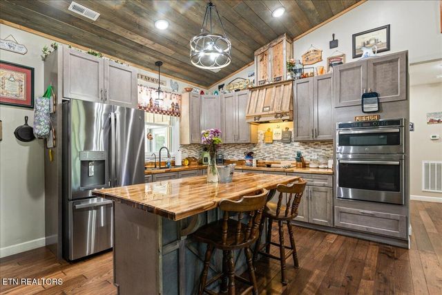 151 Angel Lane, Lafollette, TN 37766