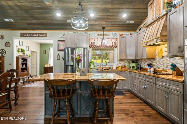 151 Angel Lane, Lafollette, TN 37766