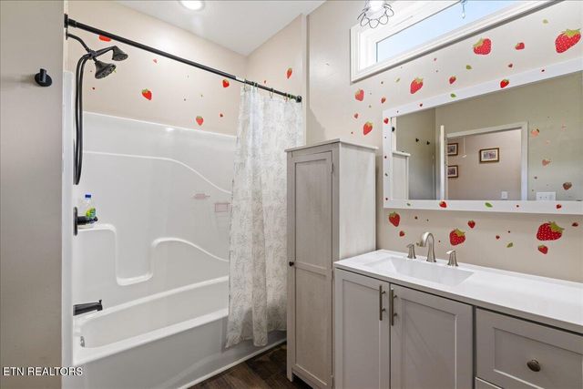 151 Angel Lane, Lafollette, TN 37766