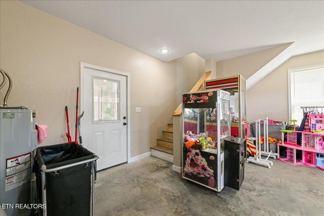 151 Angel Lane, Lafollette, TN 37766