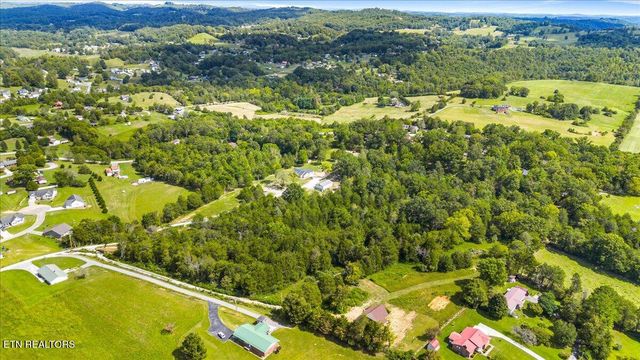 151 Angel Lane, Lafollette, TN 37766