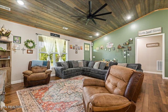 151 Angel Lane, Lafollette, TN 37766