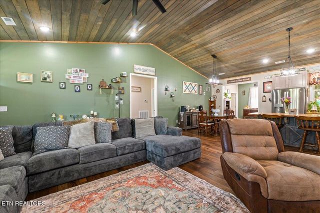 151 Angel Lane, Lafollette, TN 37766