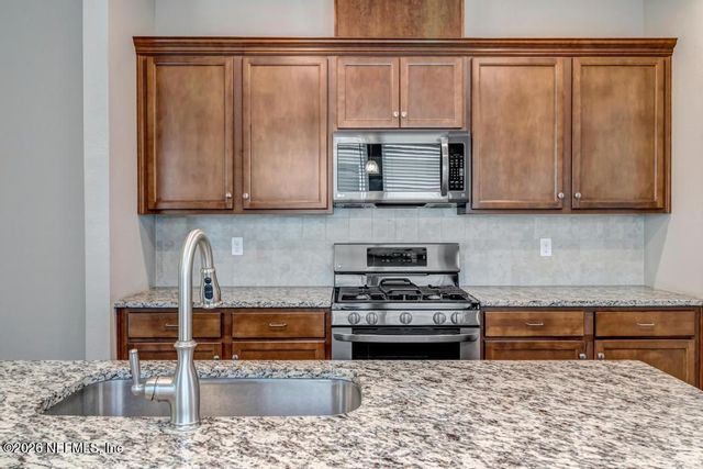 132 VISTA LAKE Circle, Ponte Vedra, FL 32081