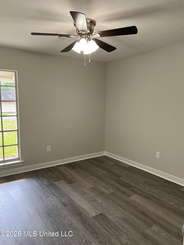 5726 Medallion Drive, Jackson, MS 39211