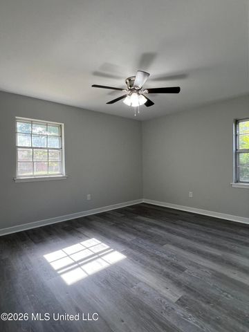5726 Medallion Drive, Jackson, MS 39211