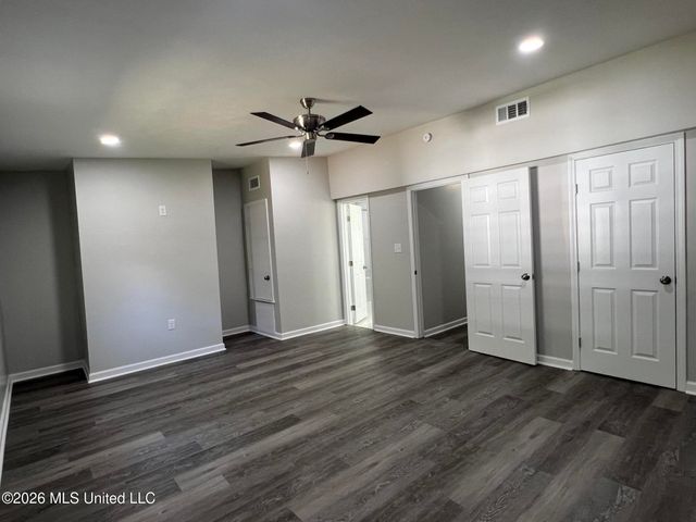 5726 Medallion Drive, Jackson, MS 39211