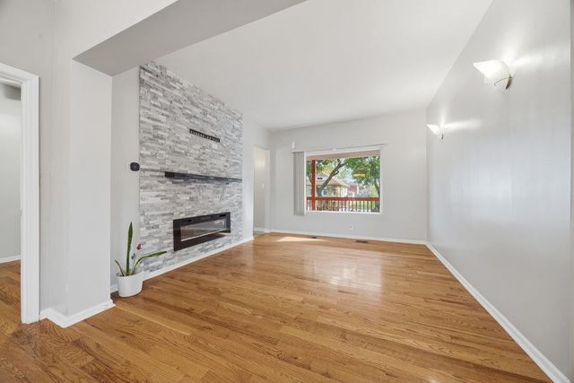 11224 S Hermosa Avenue, Chicago, IL 60643