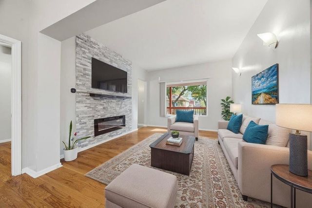 11224 S Hermosa Avenue, Chicago, IL 60643