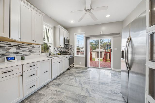 11224 S Hermosa Avenue, Chicago, IL 60643