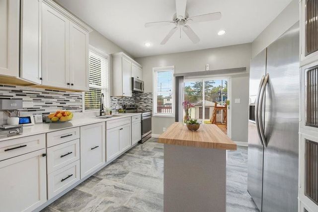 11224 S Hermosa Avenue, Chicago, IL 60643