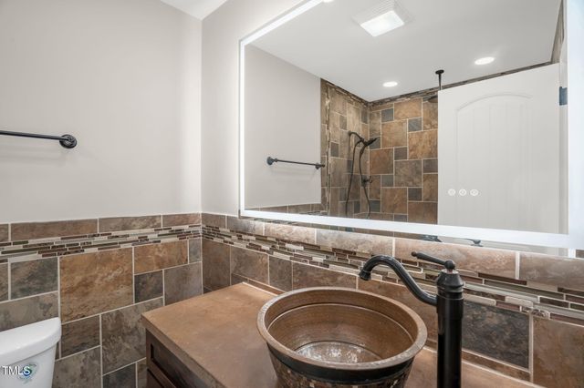 2519 Mirror Lake Drive, Fayetteville, NC 28303
