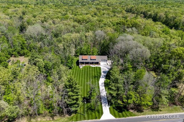 7092 Dagget Road, Howard City, MI 49329
