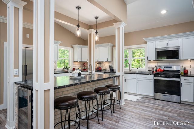 7092 Dagget Road, Howard City, MI 49329