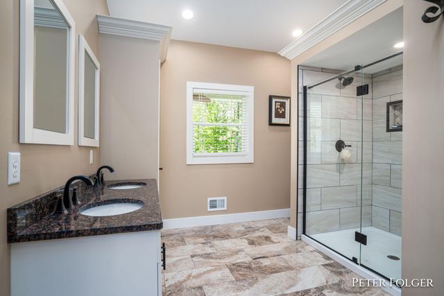 7092 Dagget Road, Howard City, MI 49329