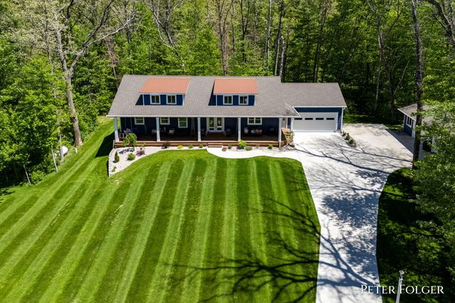 7092 Dagget Road, Howard City, MI 49329