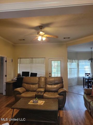 160 Waxwing Drive, Jackson, MS 39212