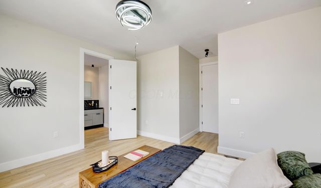 1042 Mcallister Avenue, 44, Columbus, OH 43205