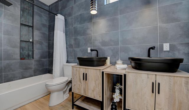 1042 Mcallister Avenue, 44, Columbus, OH 43205