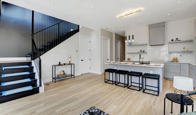 1042 Mcallister Avenue, 44, Columbus, OH 43205