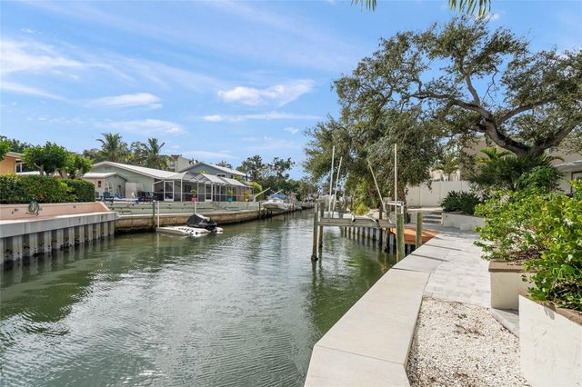 1240 SOLITUDE LANE, Sarasota, FL 34242