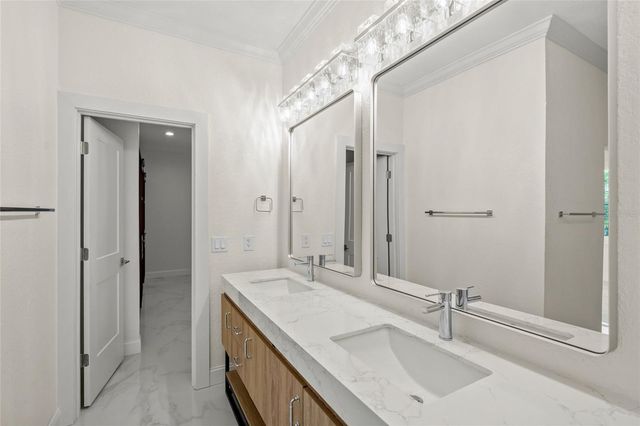 1240 SOLITUDE LANE, Sarasota, FL 34242