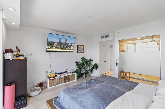 4779 Collins Ave 2607, Miami Beach, FL 33140