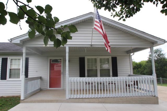 1037 David Drive, Lawrenceburg, KY 40342