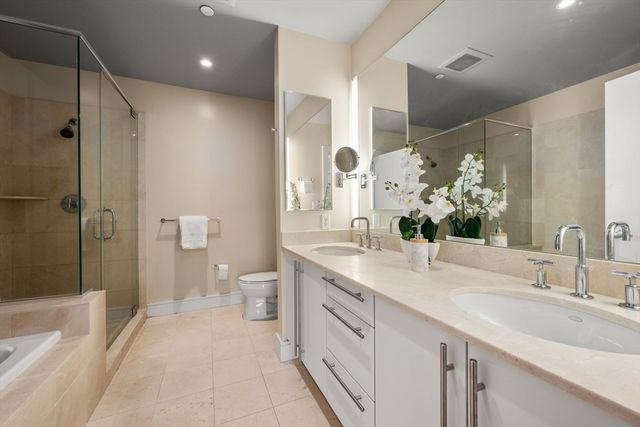 2400 Beacon 102, Boston, MA 02467