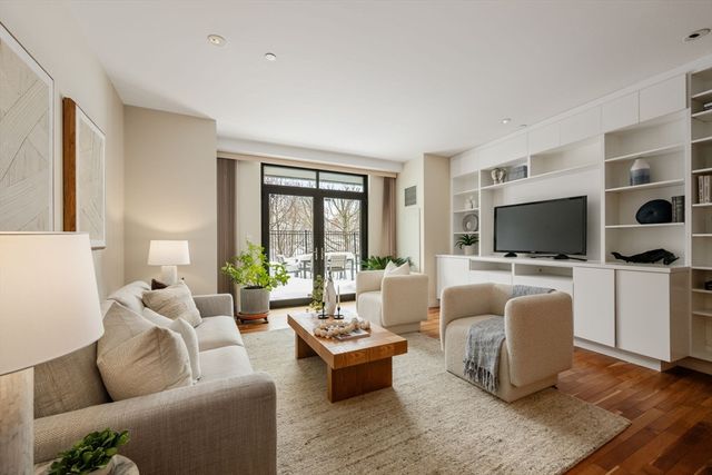 2400 Beacon 102, Boston, MA 02467