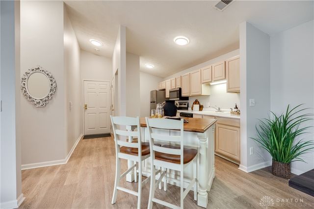1740 Piper Lane 206, Dayton, OH 45440