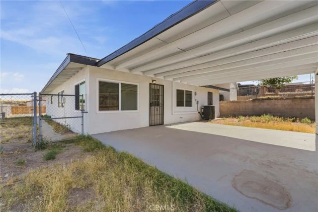 937 E Elizabeth, Barstow, CA 92311