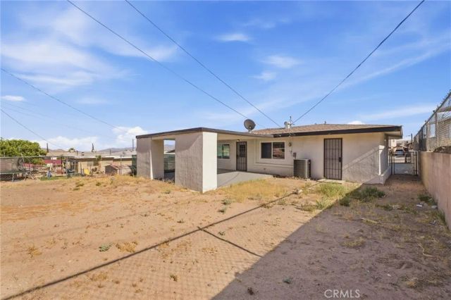 937 E Elizabeth, Barstow, CA 92311