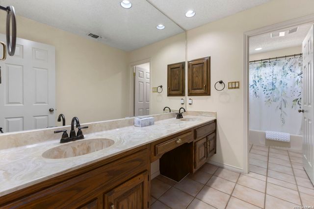 19915 ENCINO RIDGE ST, San Antonio, TX 78259
