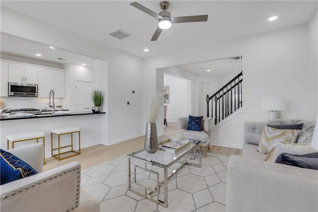 319 Privet Circle, Suwanee, GA 30024